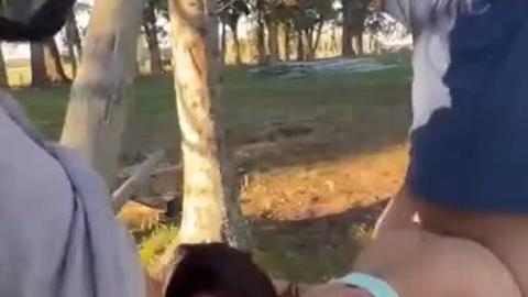 100%LaTiNaS - TRIÓ EN CAMPAMENTO 👹