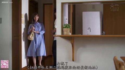 NTR的美好瞬间 - 你的清纯女友是不是这样,在你的面前总是特别保守,交往的时候,只让你亲亲抱抱,摸个胸就是极限。可是,她跟别的男人并不是这样,那个男人可以随意...