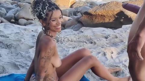 Come on Beach 🏖️ - Chudai 😛 والله العظيم اليوم عرفت ان👇  التطبيق الي بهذا الرابط فيه قحا...