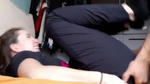 Sex With Leak - والله العظيم اليوم عرفت ان👇  التطبيق الي بهذا الرابط فيه قحاب وديوثين...