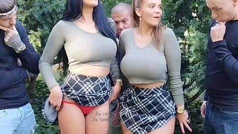 Split Slut - "تبي تجلـ.ـحْ مع بنات تعال وحمل تطبيق ذا👇🏻👇🏻 وشوف البنات الي فيه وترا...