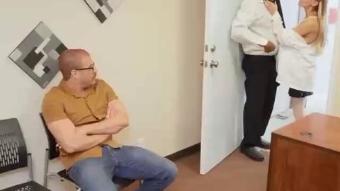 Hdslut - Watta 💦💦 "تبي تجلـ.ـحْ مع بنات تعال وحمل تطبيق ذا👇🏻👇🏻 وشوف البنات الي...