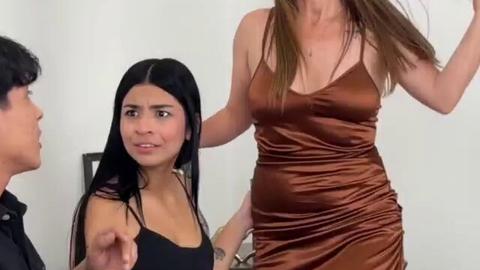 Sensual Vids 🐰 - Create your perfect AI girlfriend—sexy, witty, and always ready for f...